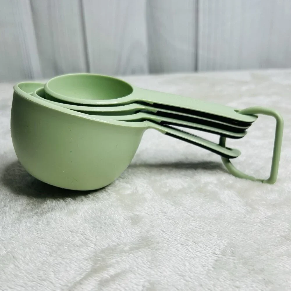KitchenAid Measuring Cups Set Of 4 Seafoam Green 1/4, 1/3, 1/2, + 1 cup on Ring